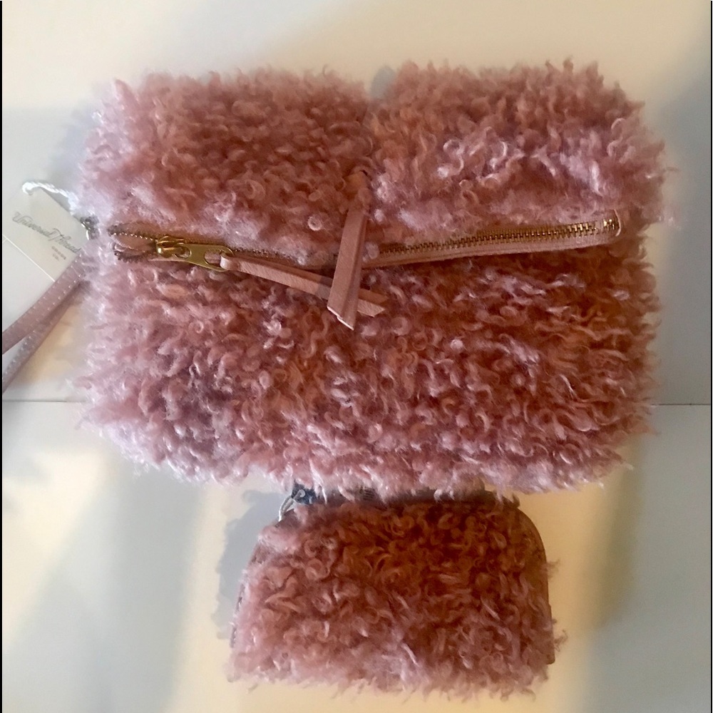 Sherpa Wrap Clutch - Universal Thread Pink
